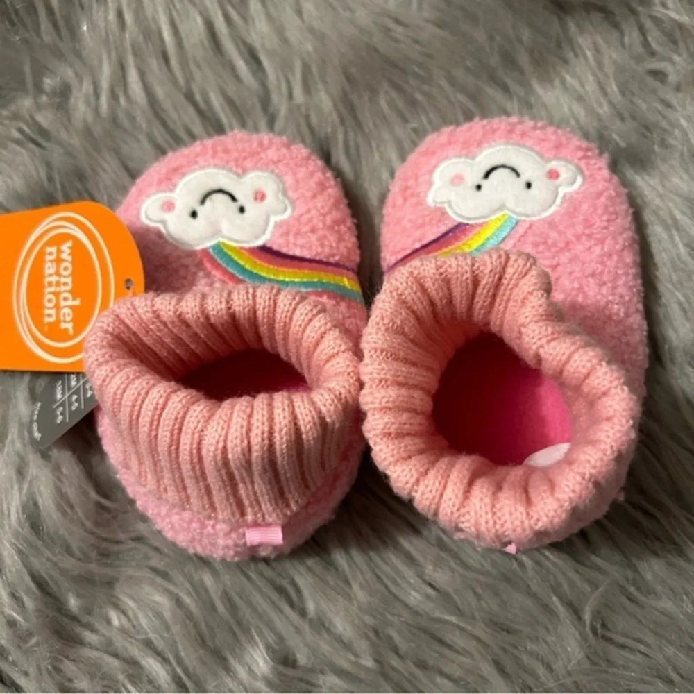 Wonder Nation Slippers‎ Baby Girl’s Size 5 Pink Fuzzy Rainbow Bootie Shoes